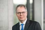 Portrait von Prof. Dr. Ulrich Panne